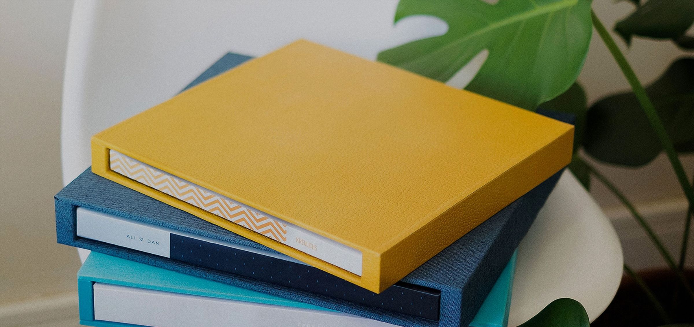 Ajudar empreendedores com sua<br><strong>imagem e comunicação</strong>